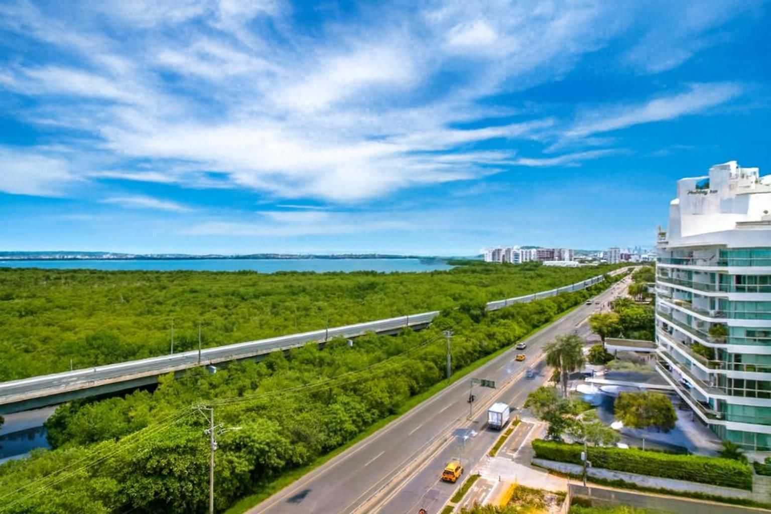 Extraordinario!! Salida Directa Playa Morros Apartamento *